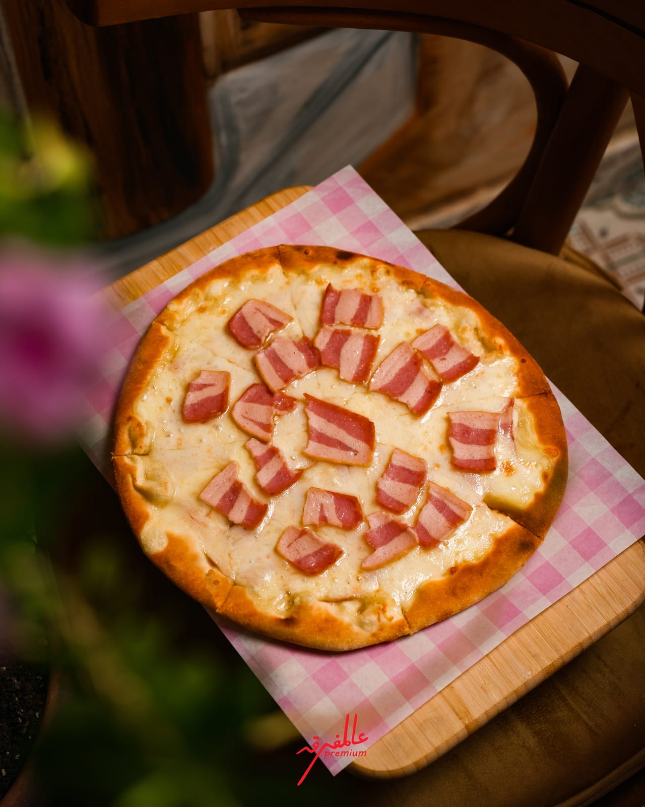 Warm turkey and melted cheese manakish